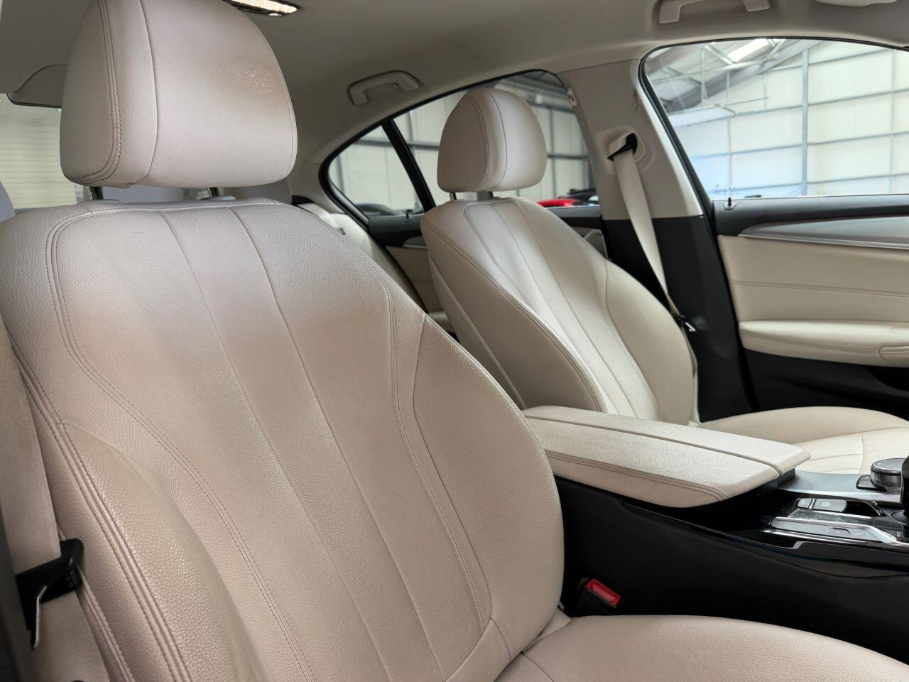 BMW 5 Series view 5