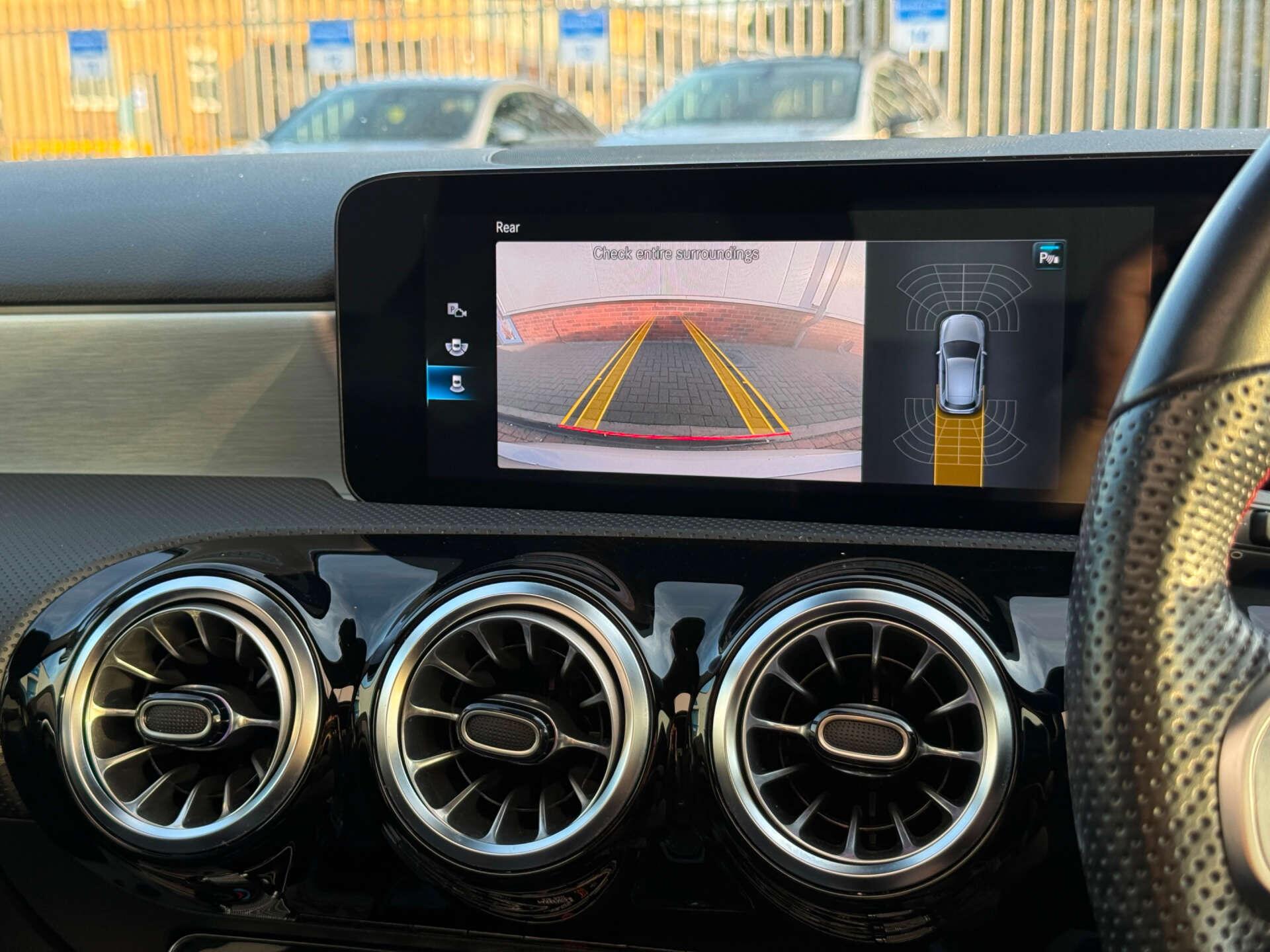 Mercedes-Benz A Class view 82