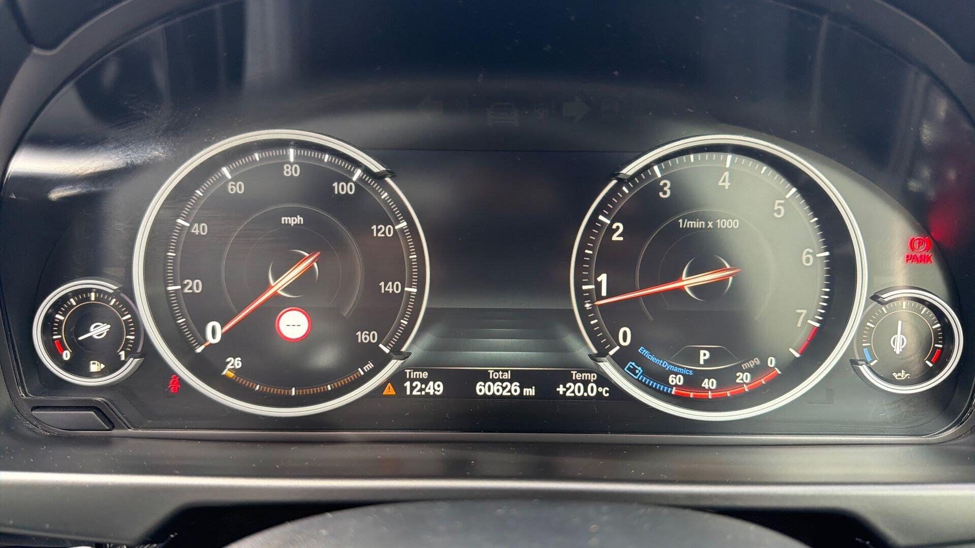 BMW X5 view 9