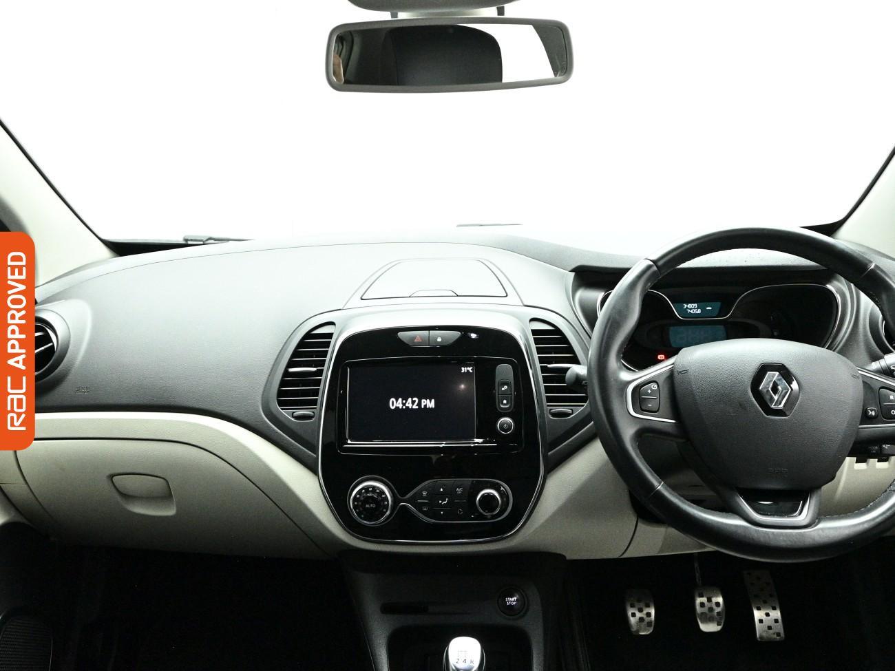 Renault Captur view 2