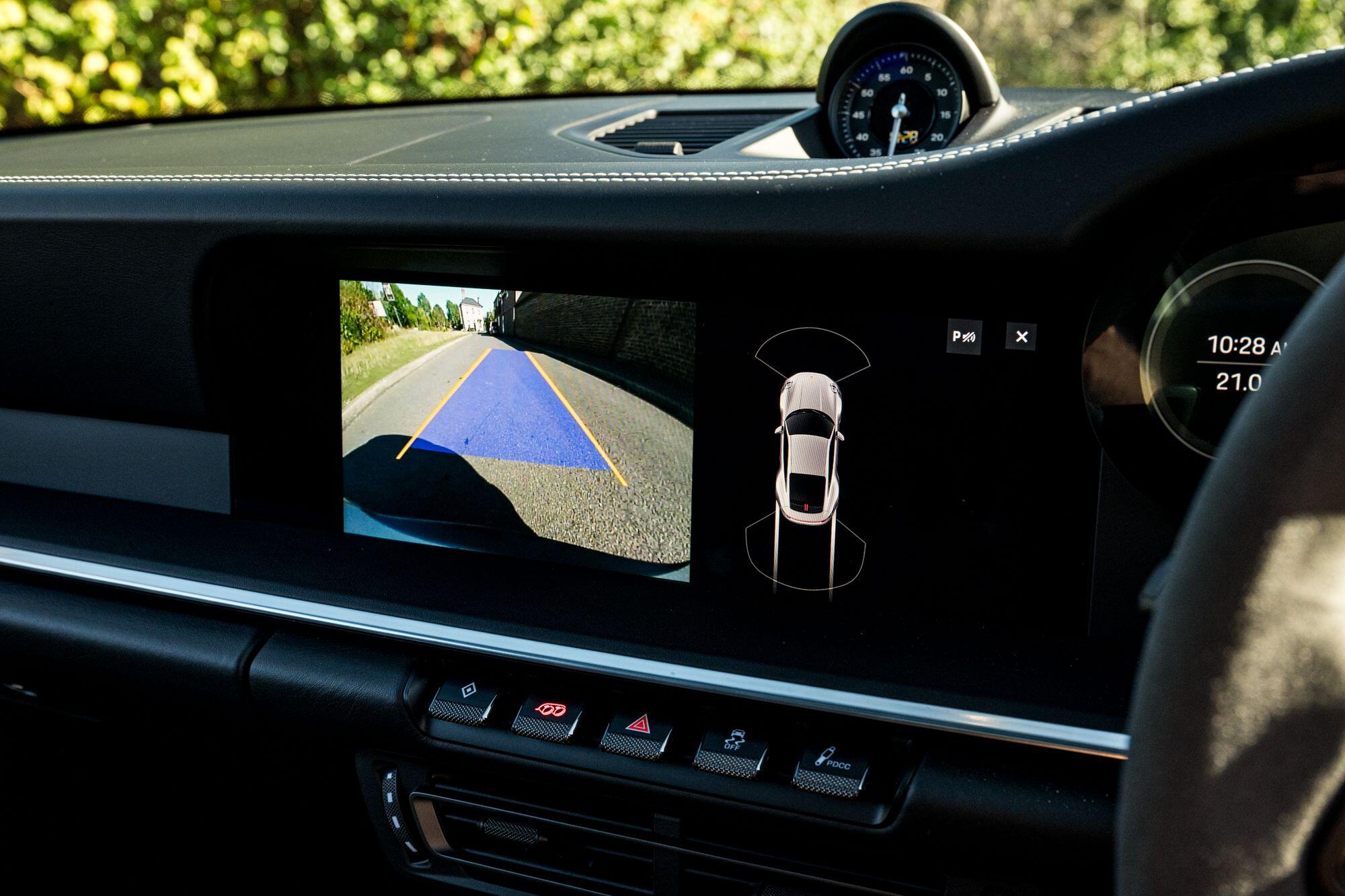Porsche 911 view 44