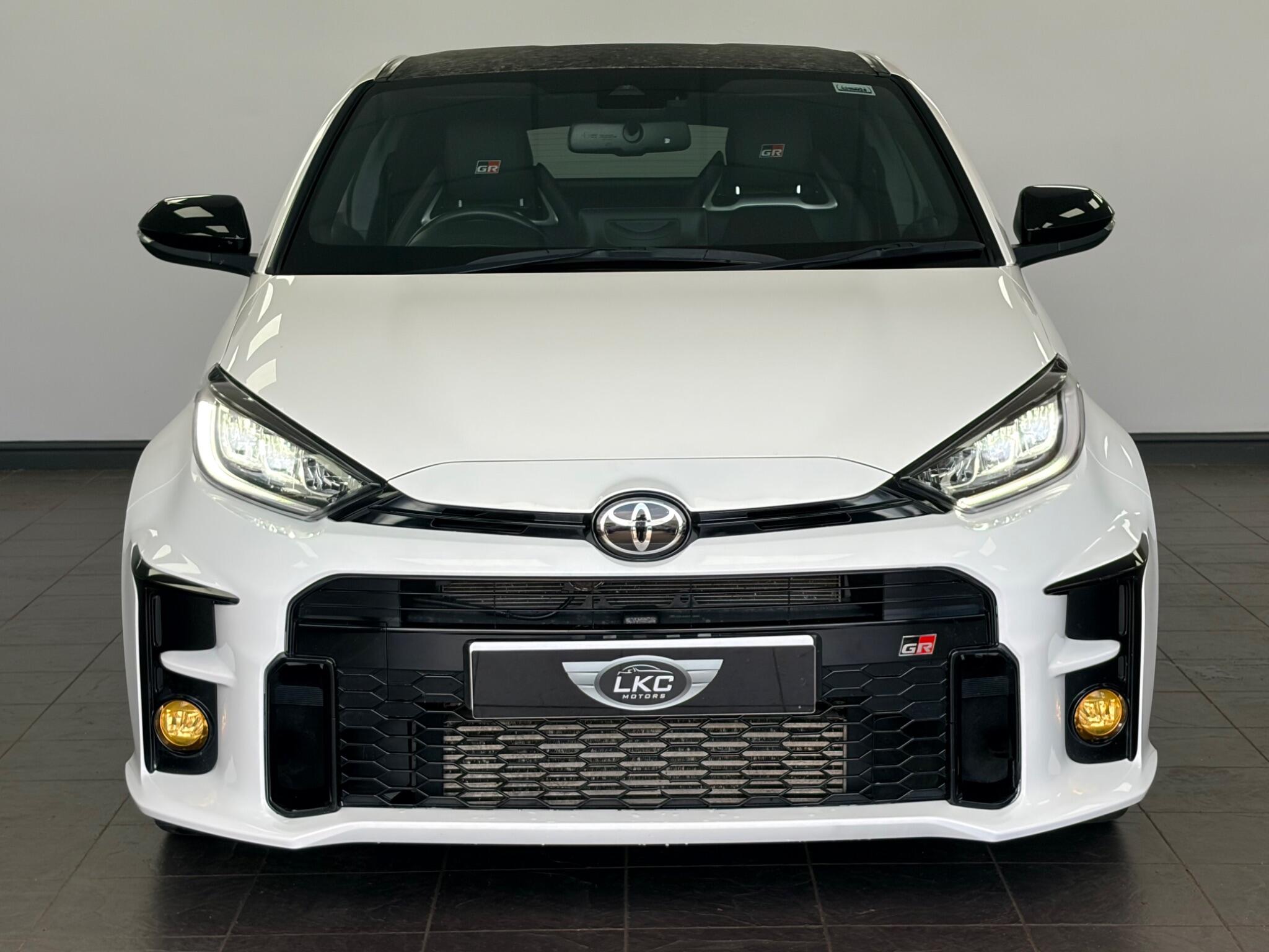 Toyota Yaris view 2