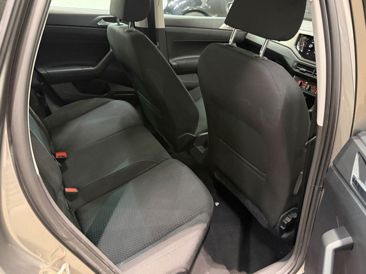 Volkswagen Polo view 21