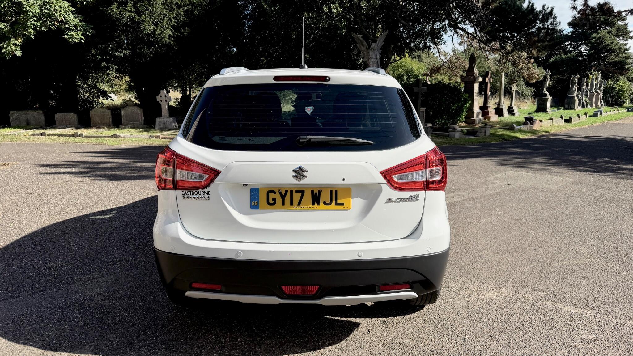 Suzuki SX4 S-Cross view 17