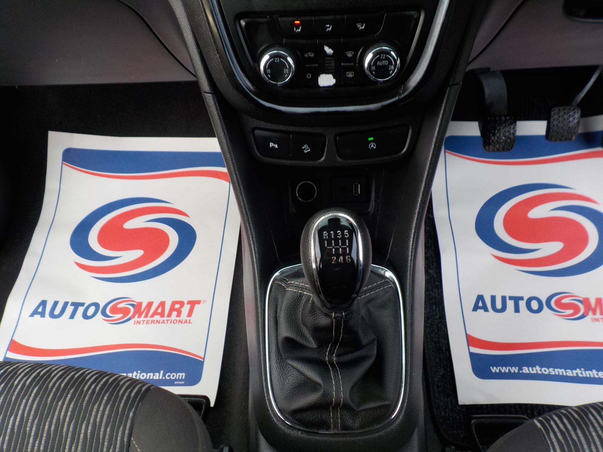 Vauxhall Mokka 1.7 CDTi Exclusiv 4WD Euro 5 (s/s) 5dr