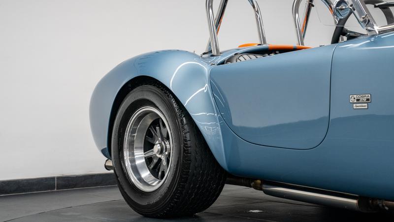 Ac Cobra view 33