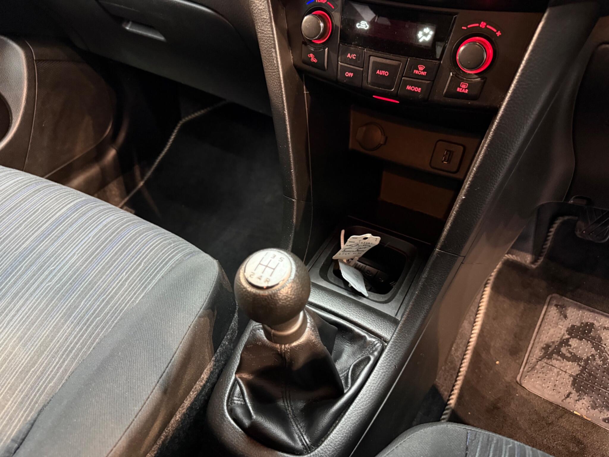 Suzuki Swift view 13