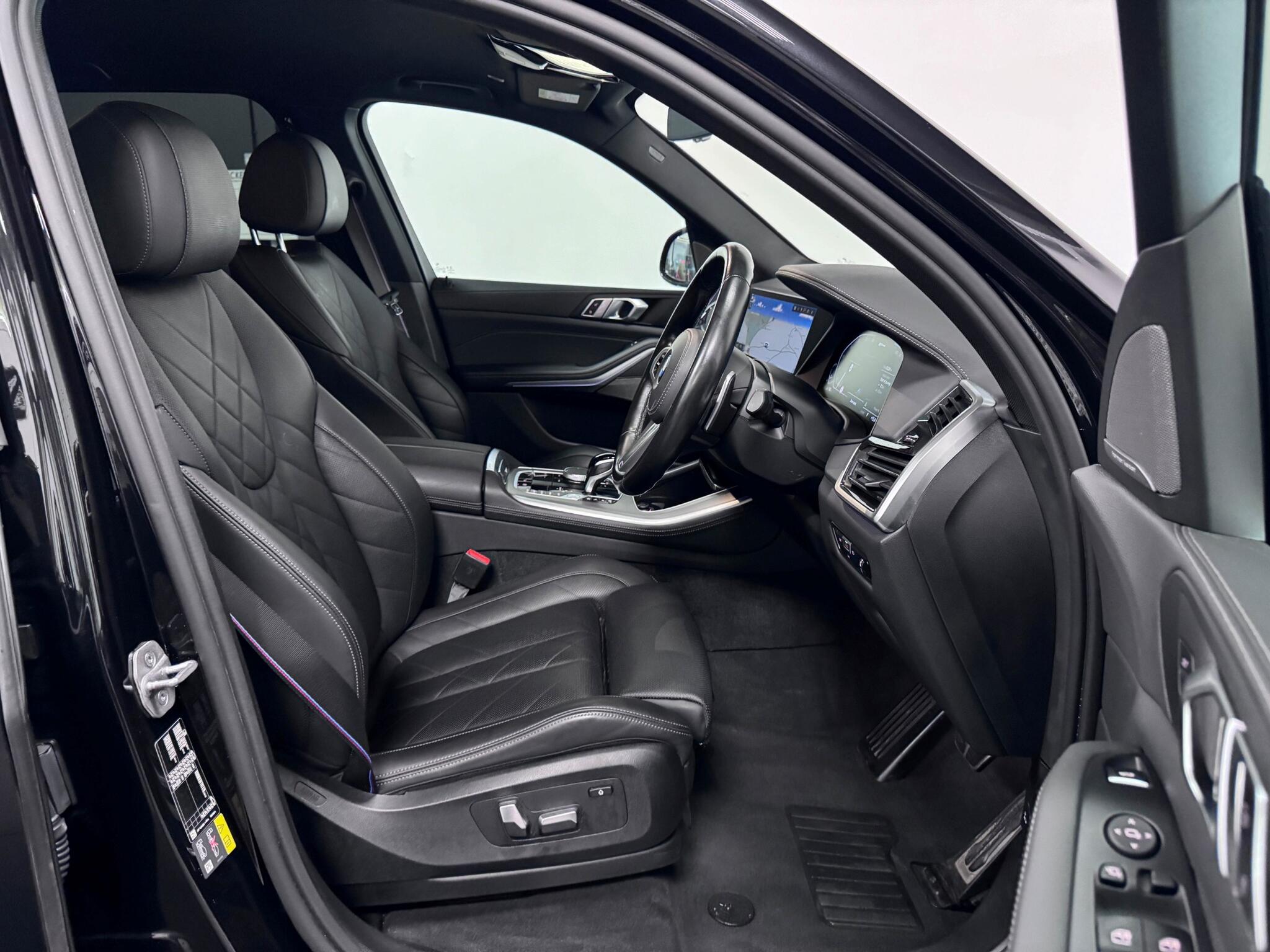 BMW X5 view 33