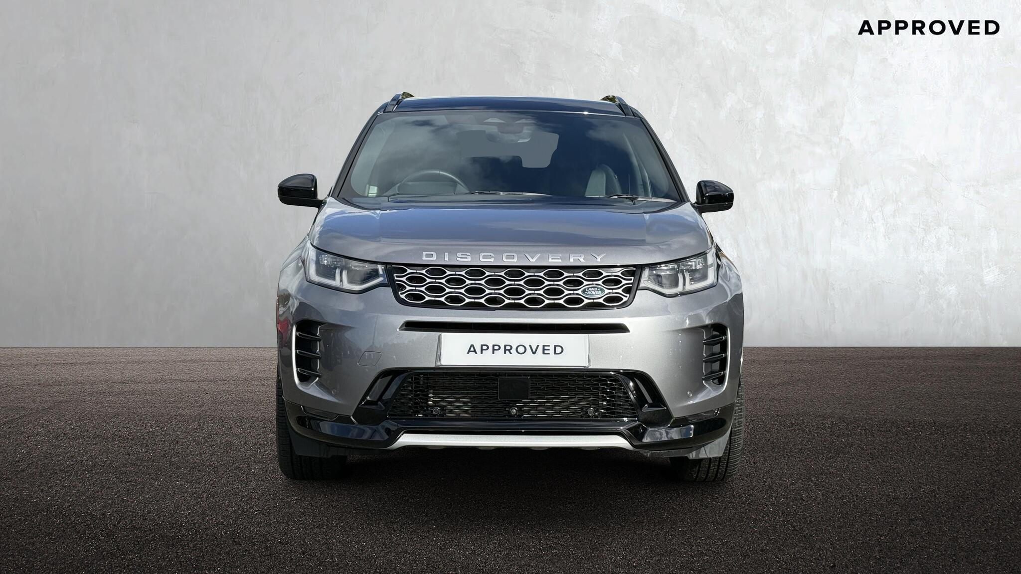 Land Rover Discovery Sport view 7