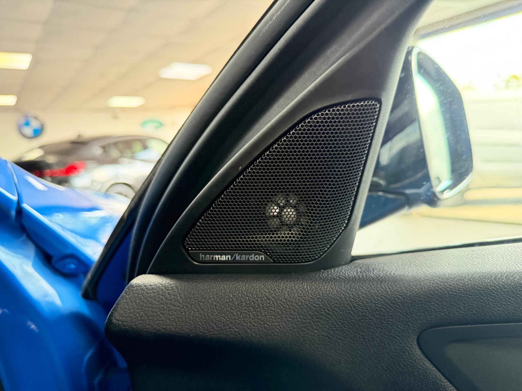 BMW 1 Series view 19