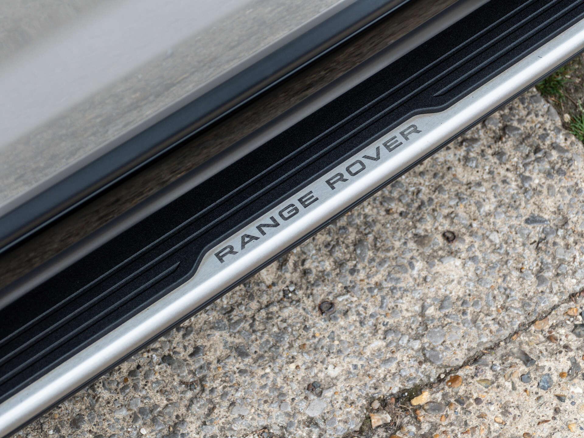 Land Rover Range Rover Evoque view 14