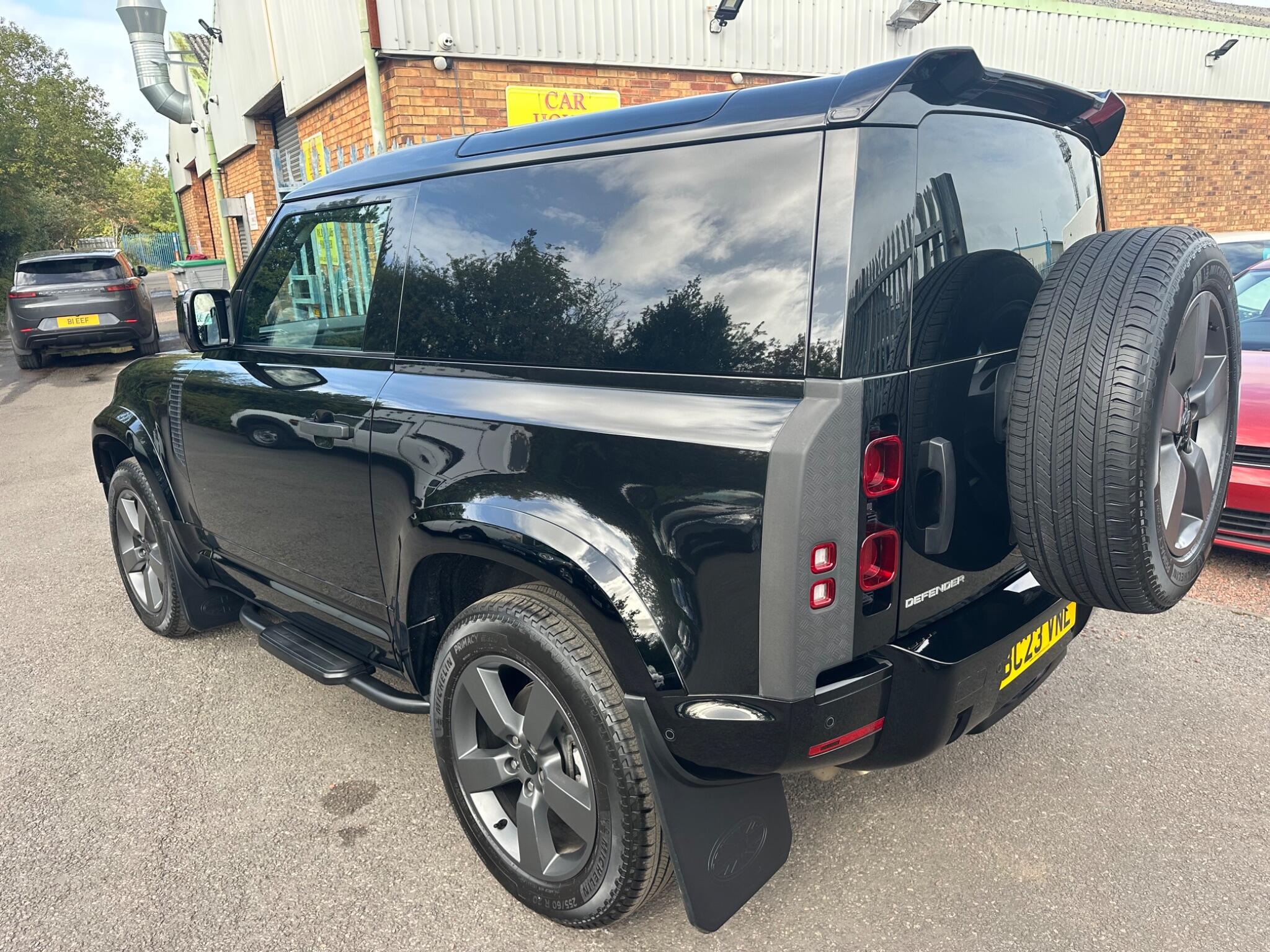 Land Rover Defender view 13