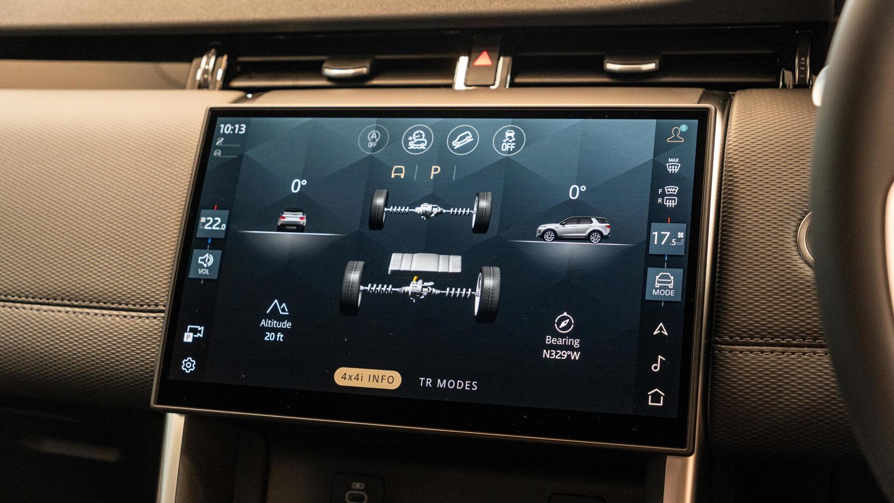 Land Rover Discovery Sport view 34