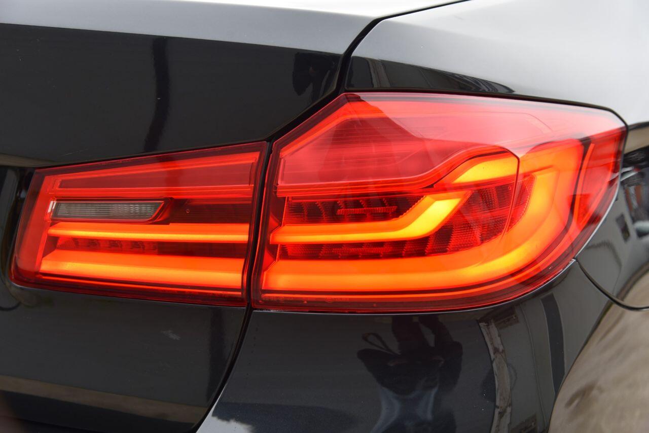 BMW 5 Series view 20