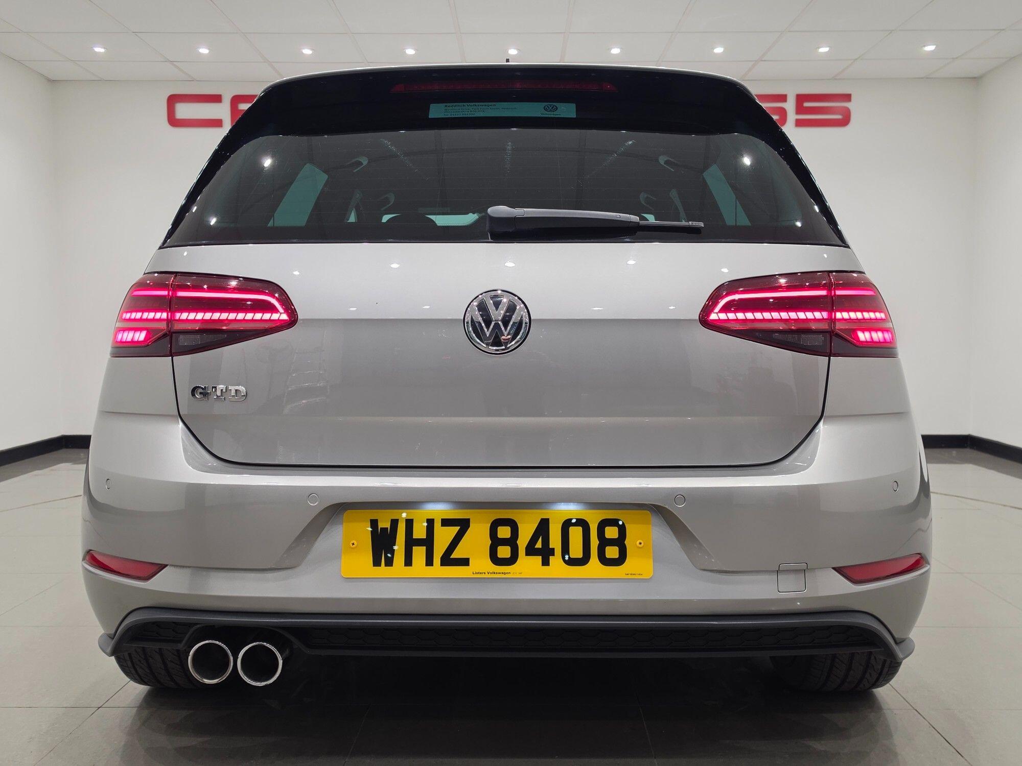 Volkswagen Golf view 9