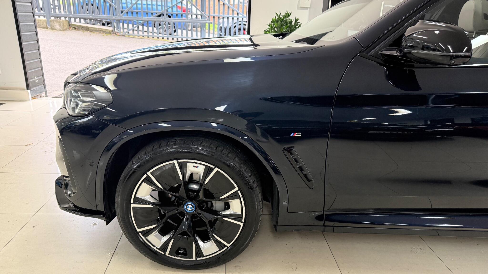BMW Ix3 view 40