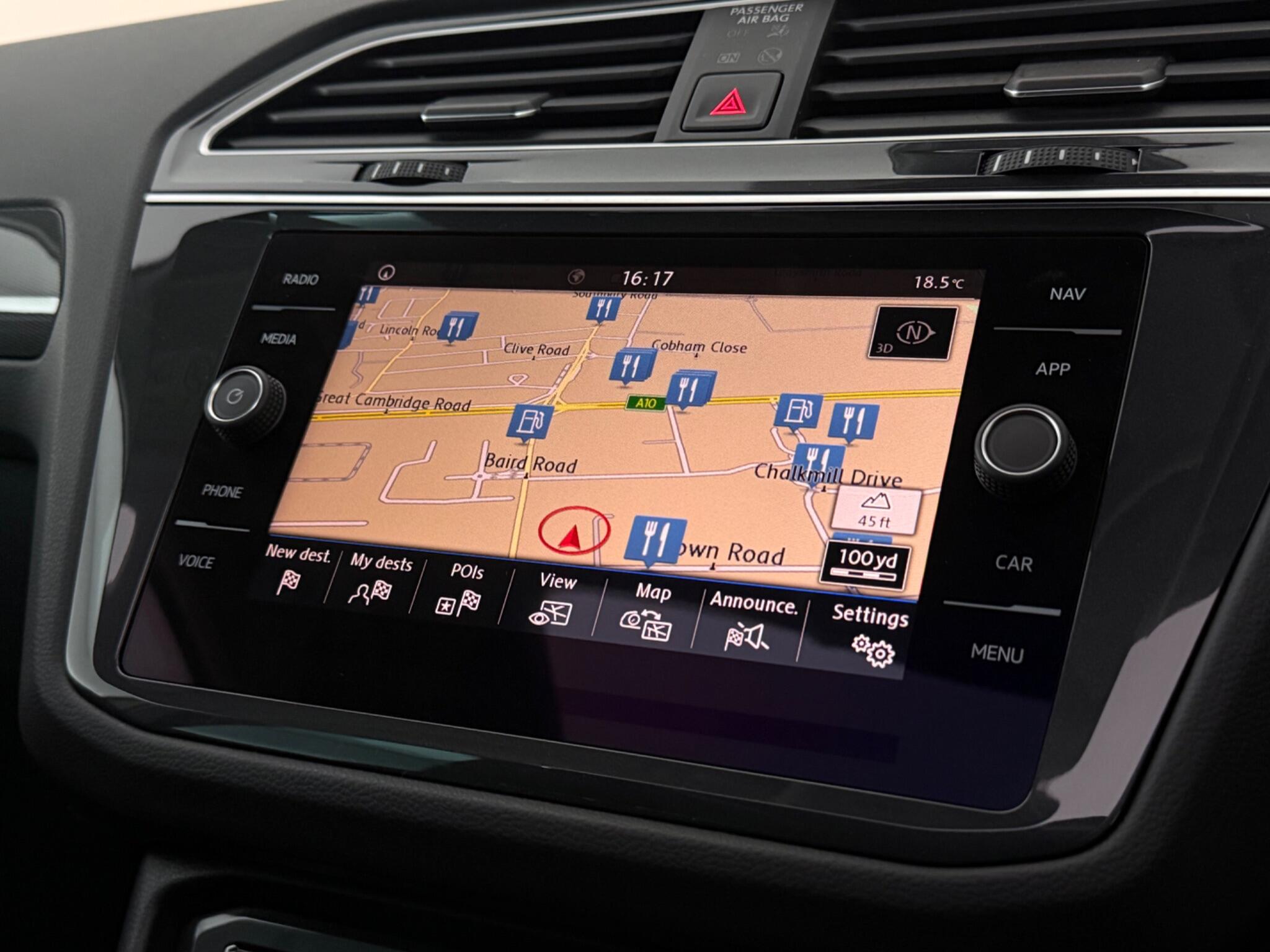 Volkswagen Tiguan view 23