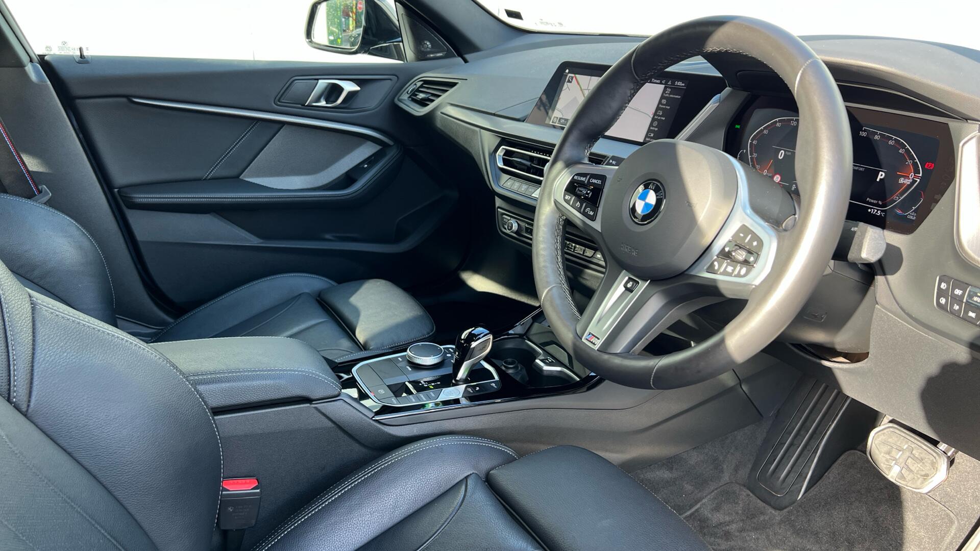 BMW 2 Series view 6