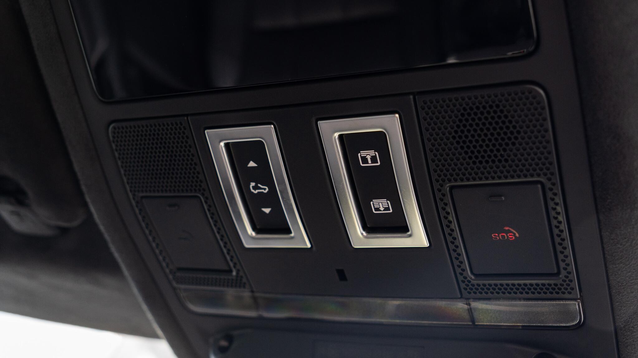 Land Rover Range Rover Evoque view 37