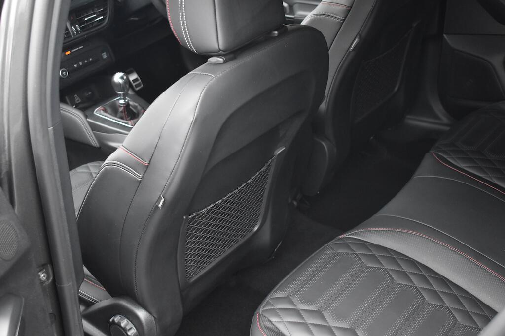 Ford Focus view 40