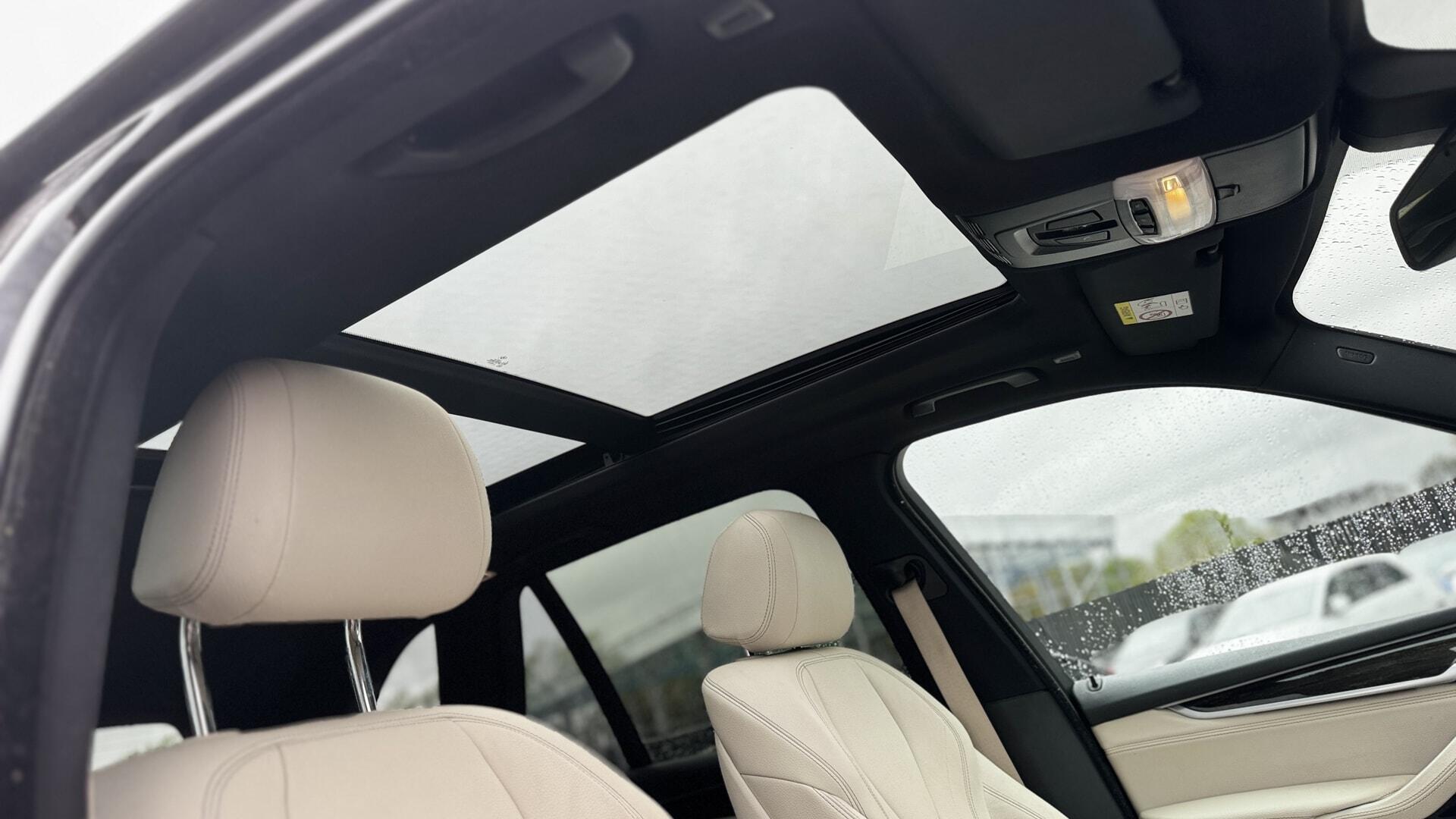 BMW X5 view 28