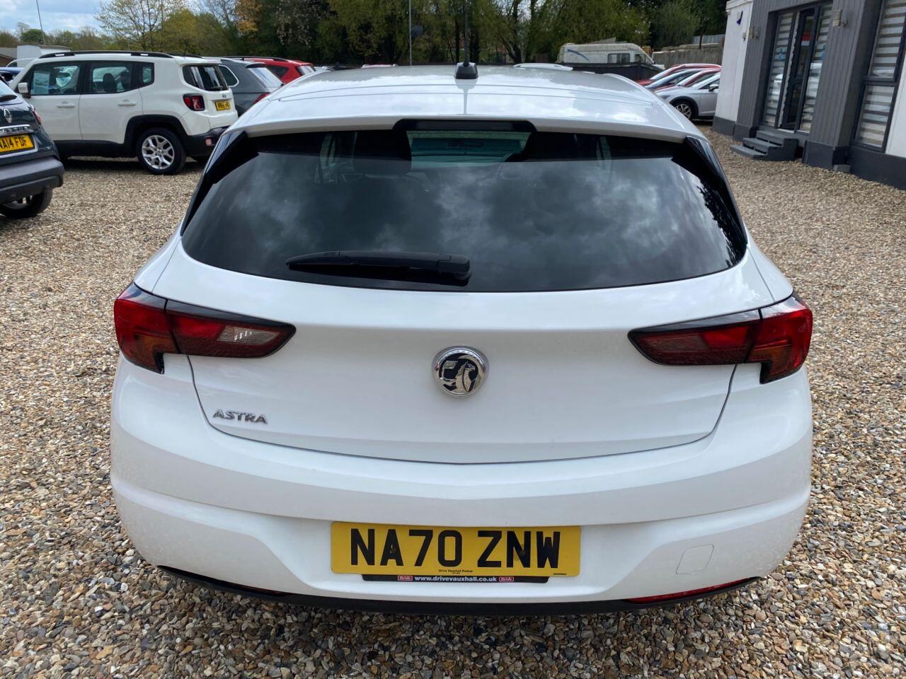 Vauxhall Astra view 6