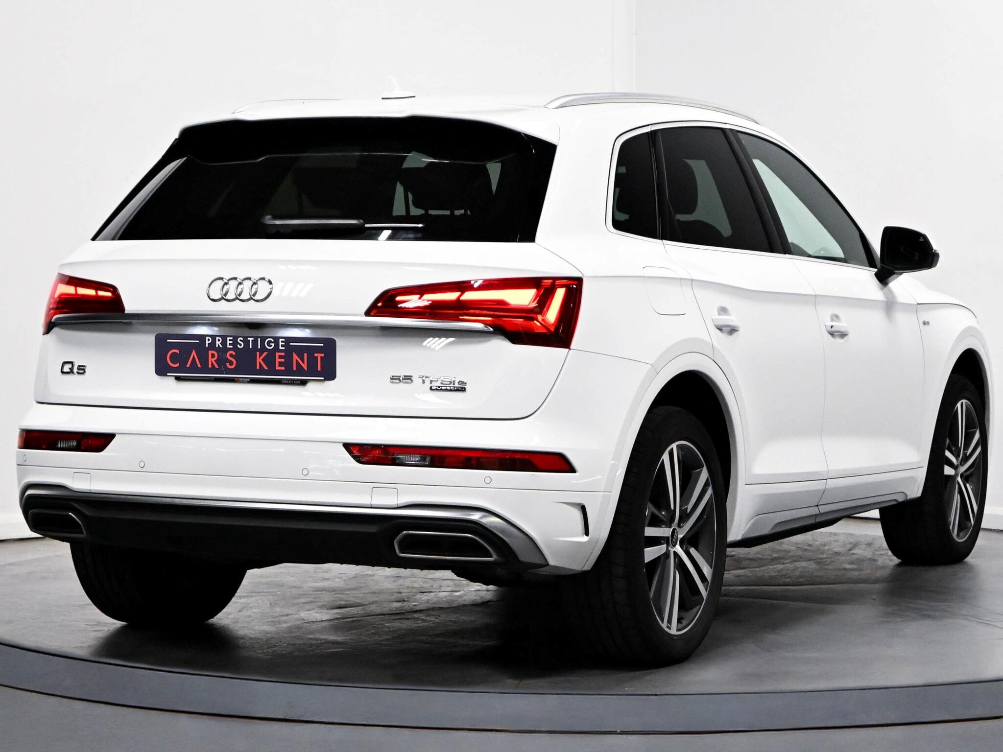 Audi Q5 view 23