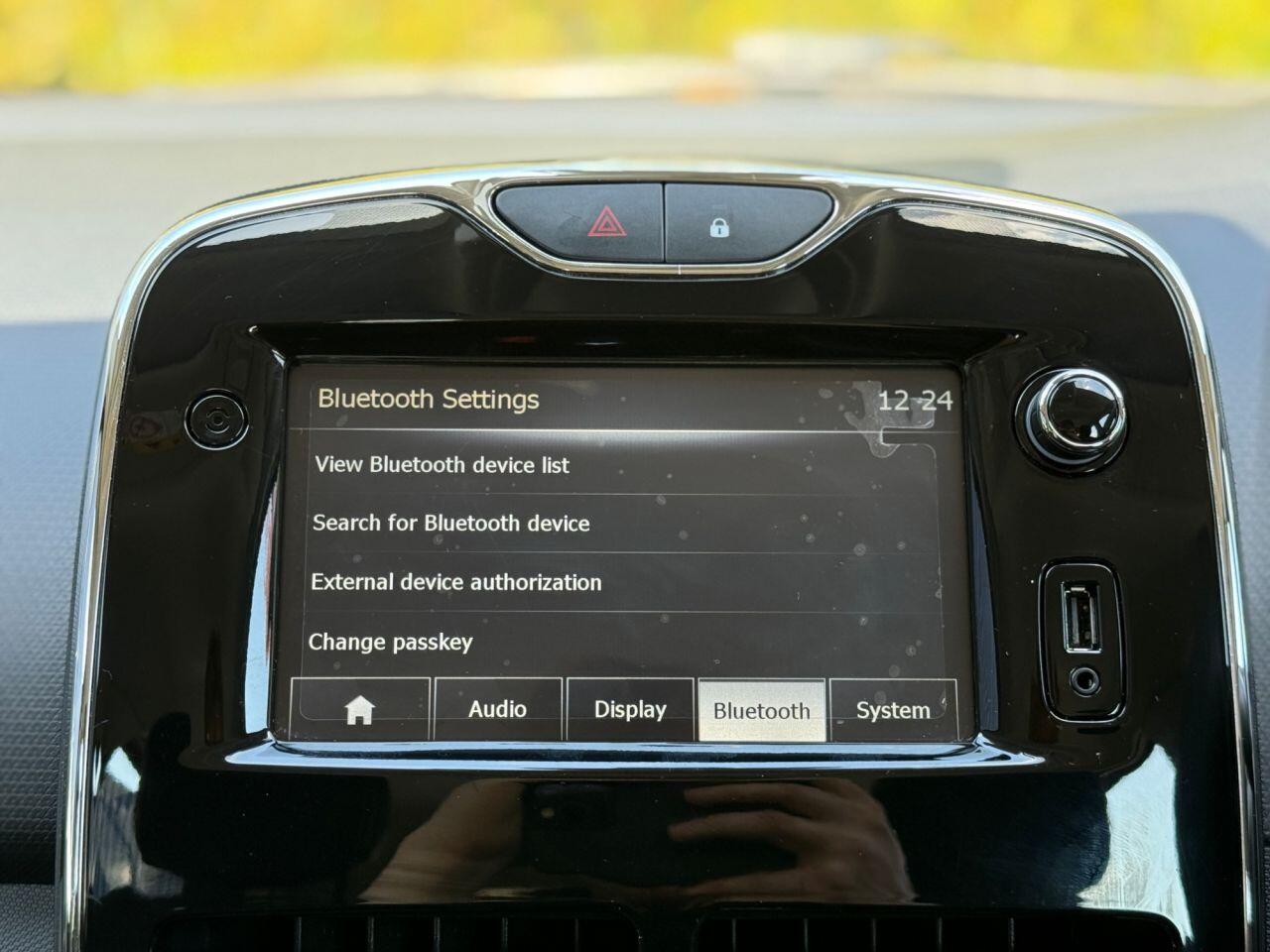 Renault Clio view 22