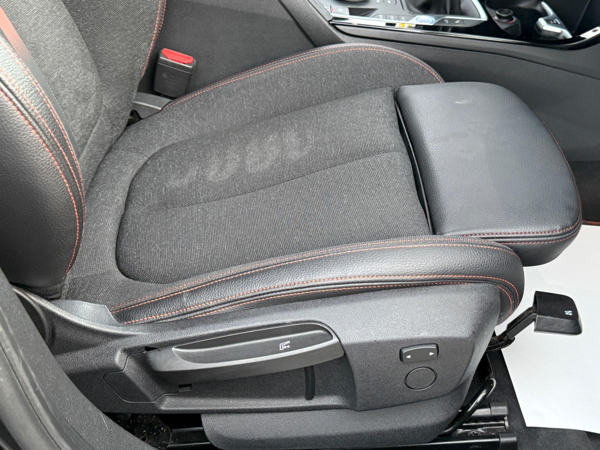 BMW 1 Series - Image 28