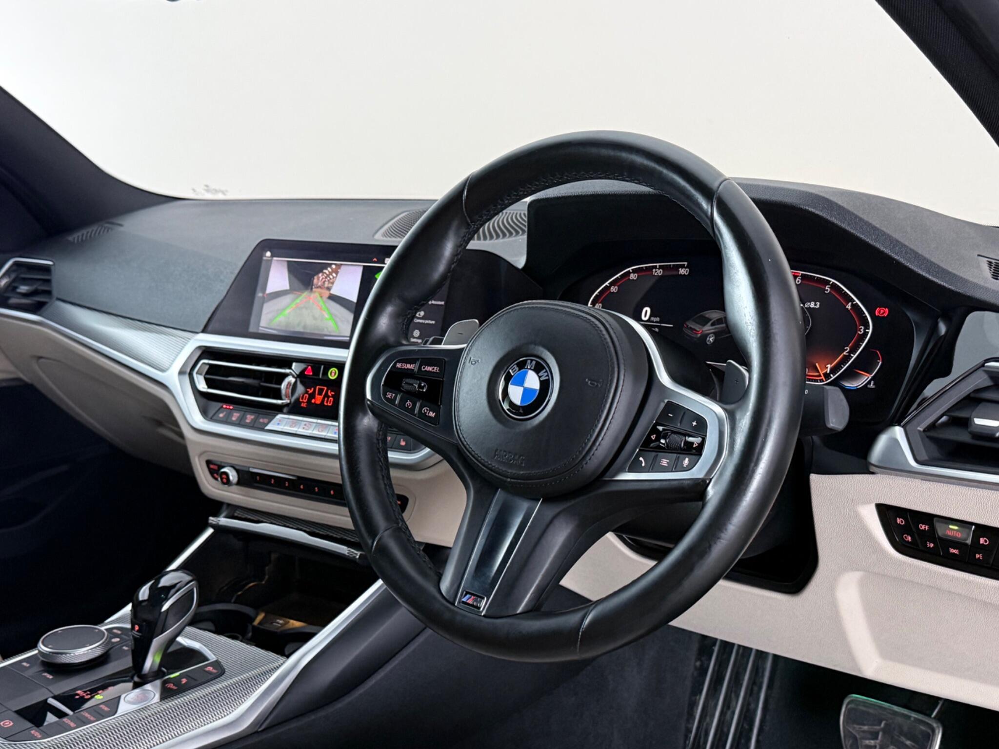 BMW 3 Series view 3
