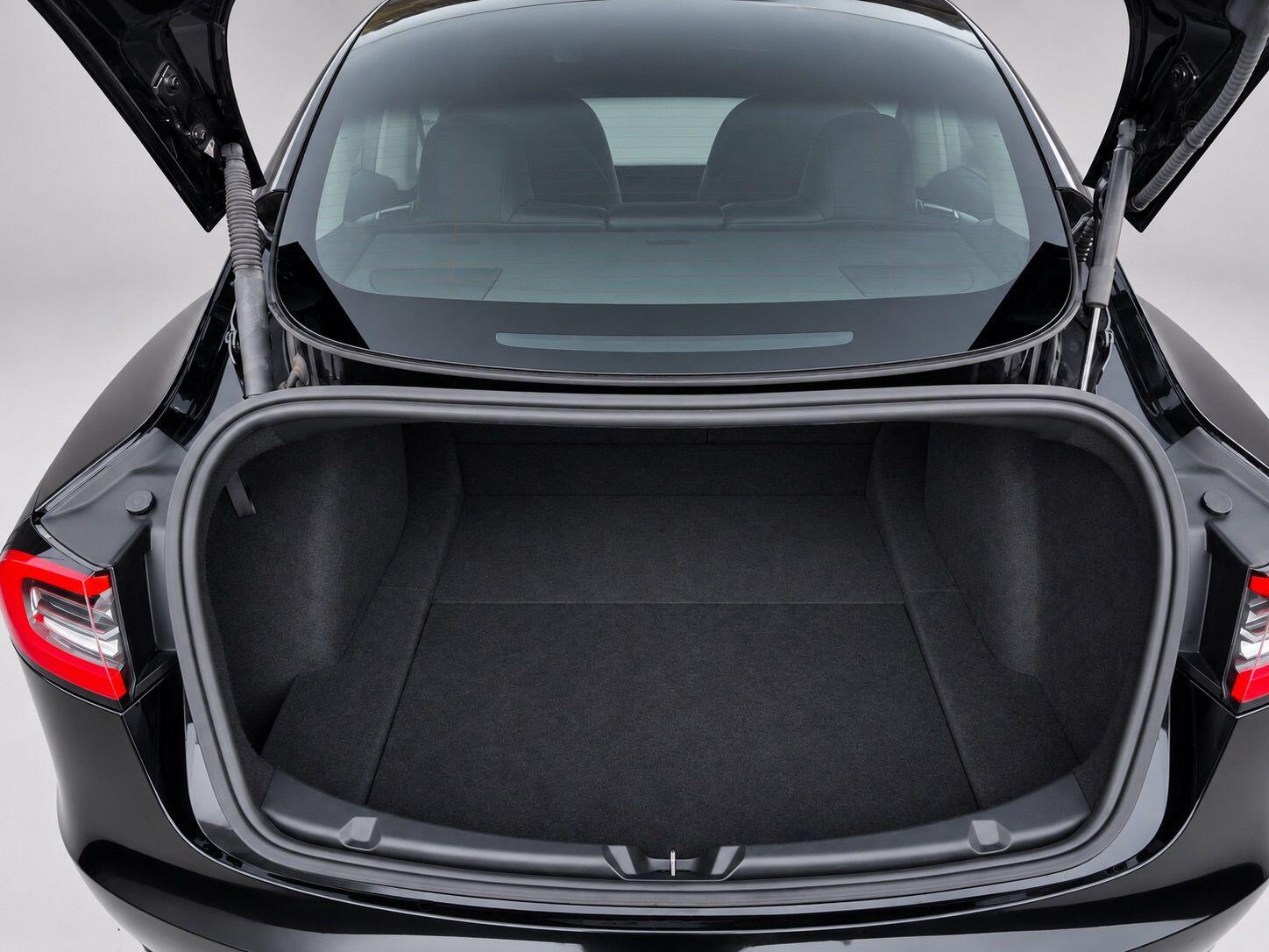 Tesla Model 3 view 35