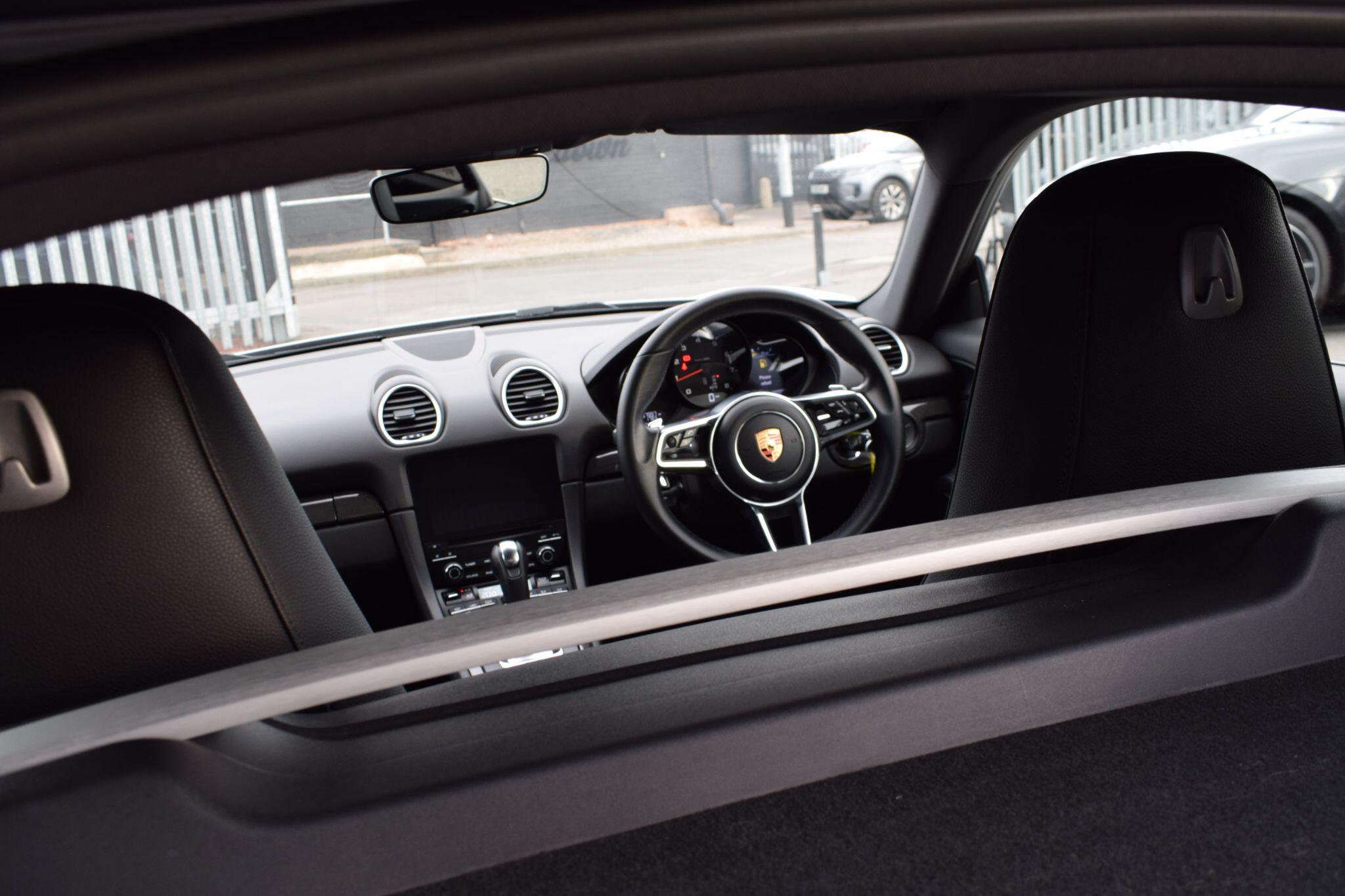Porsche 718 Cayman view 28