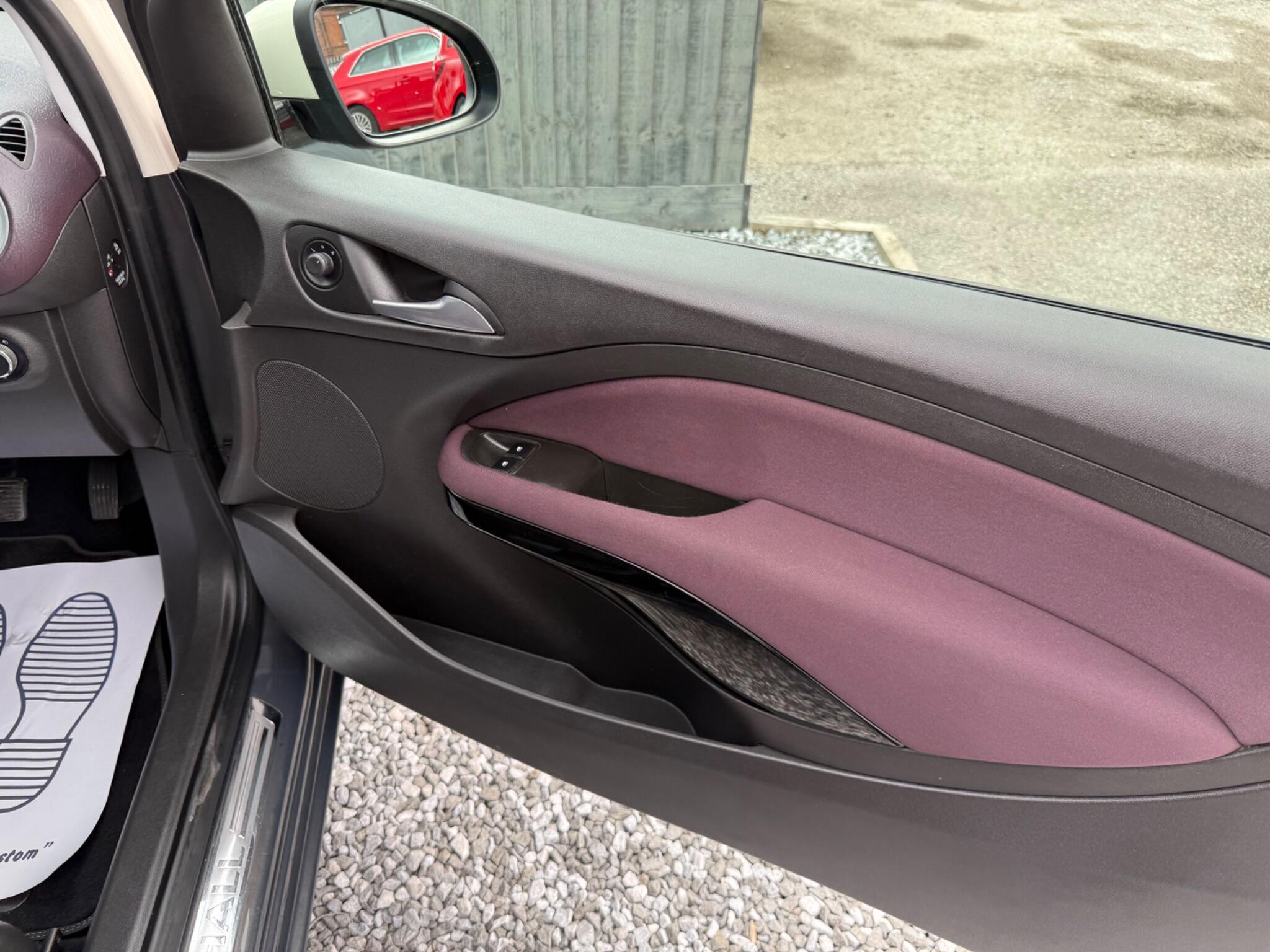 2015 Vauxhall ADAM 1.2 16v GLAM Euro 5 3dr • 111,490 miles image 17