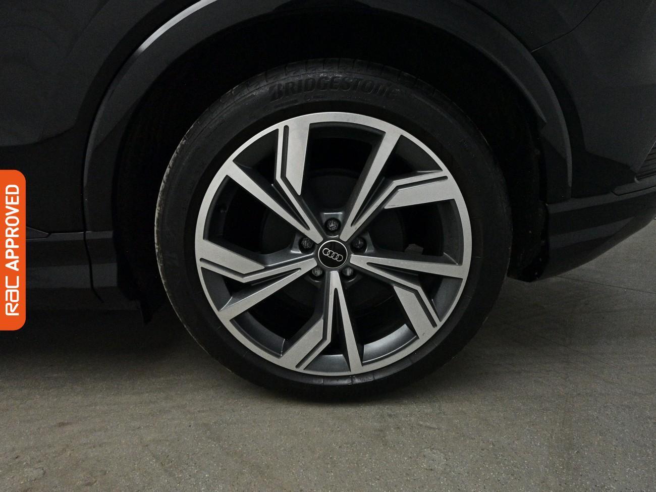 Audi Q4 E-Tron view 16