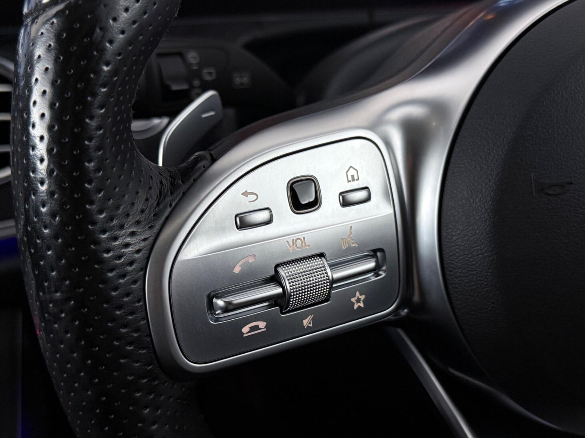 Mercedes-Benz E-Class view 16