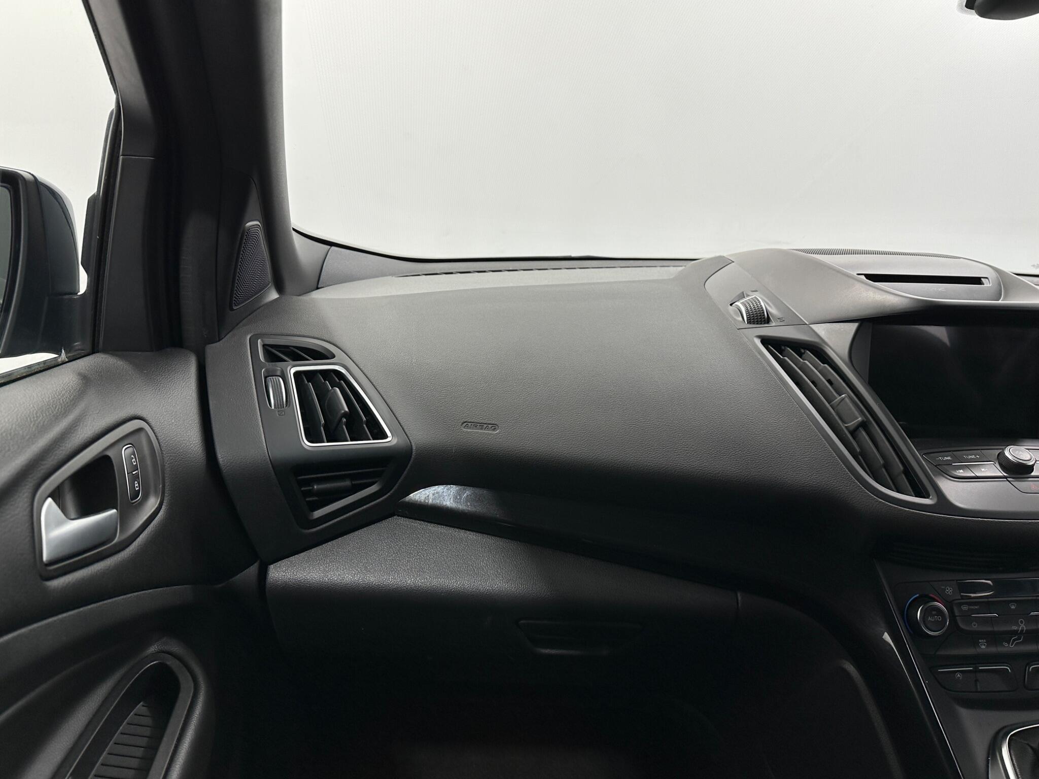 Ford Kuga view 27