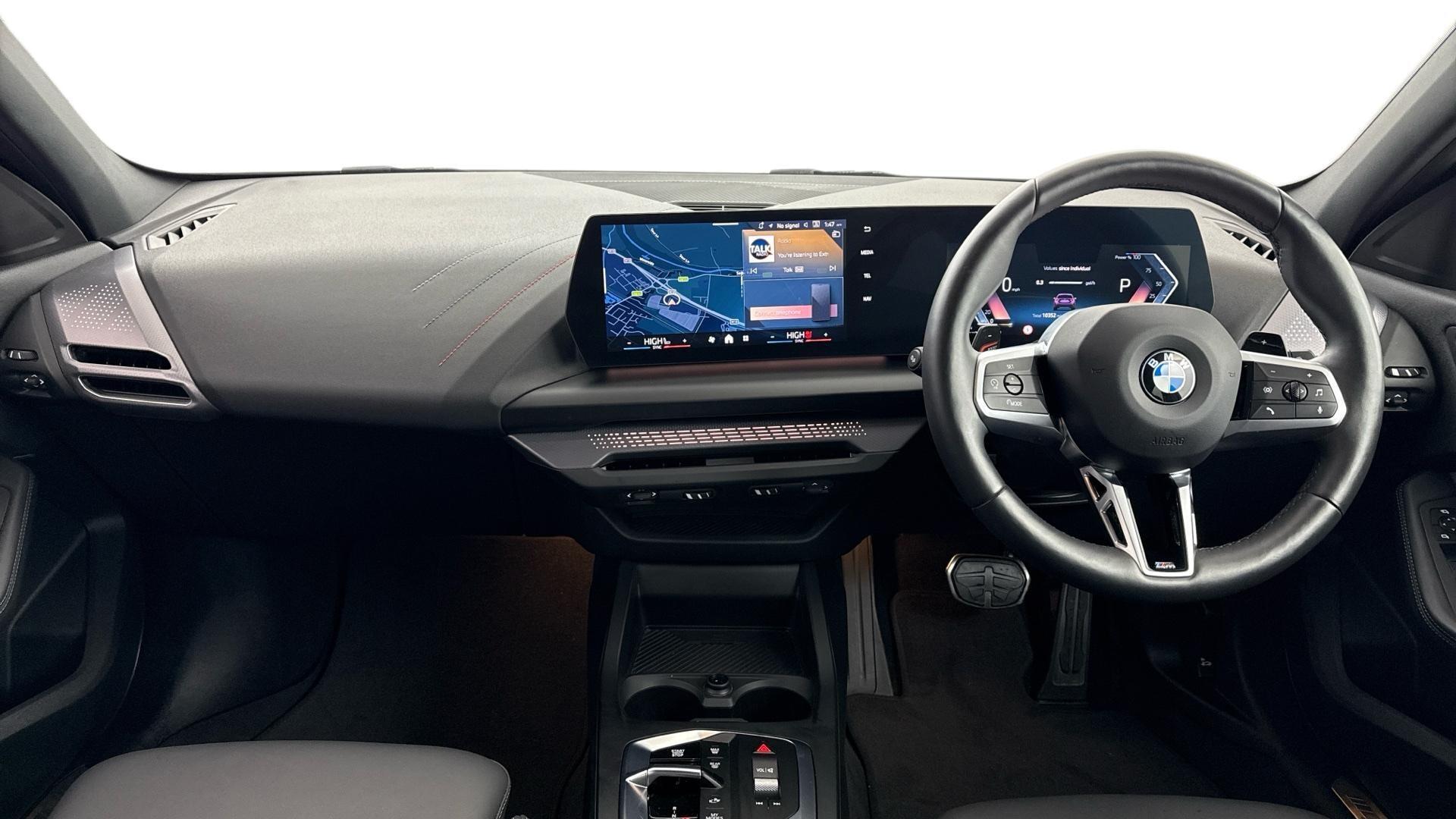 BMW 1 Series view 4