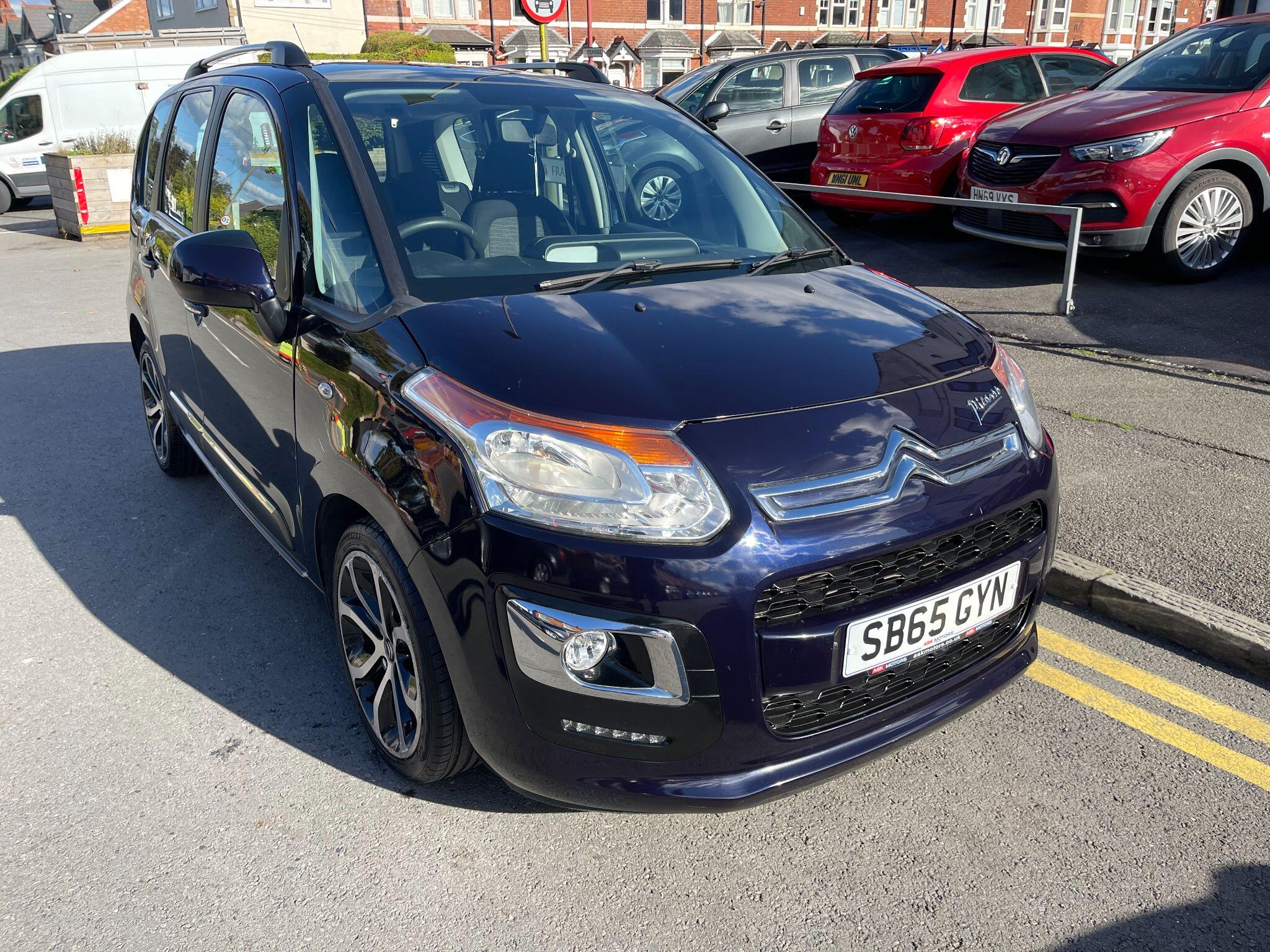 Citroen C3 Picasso view 2