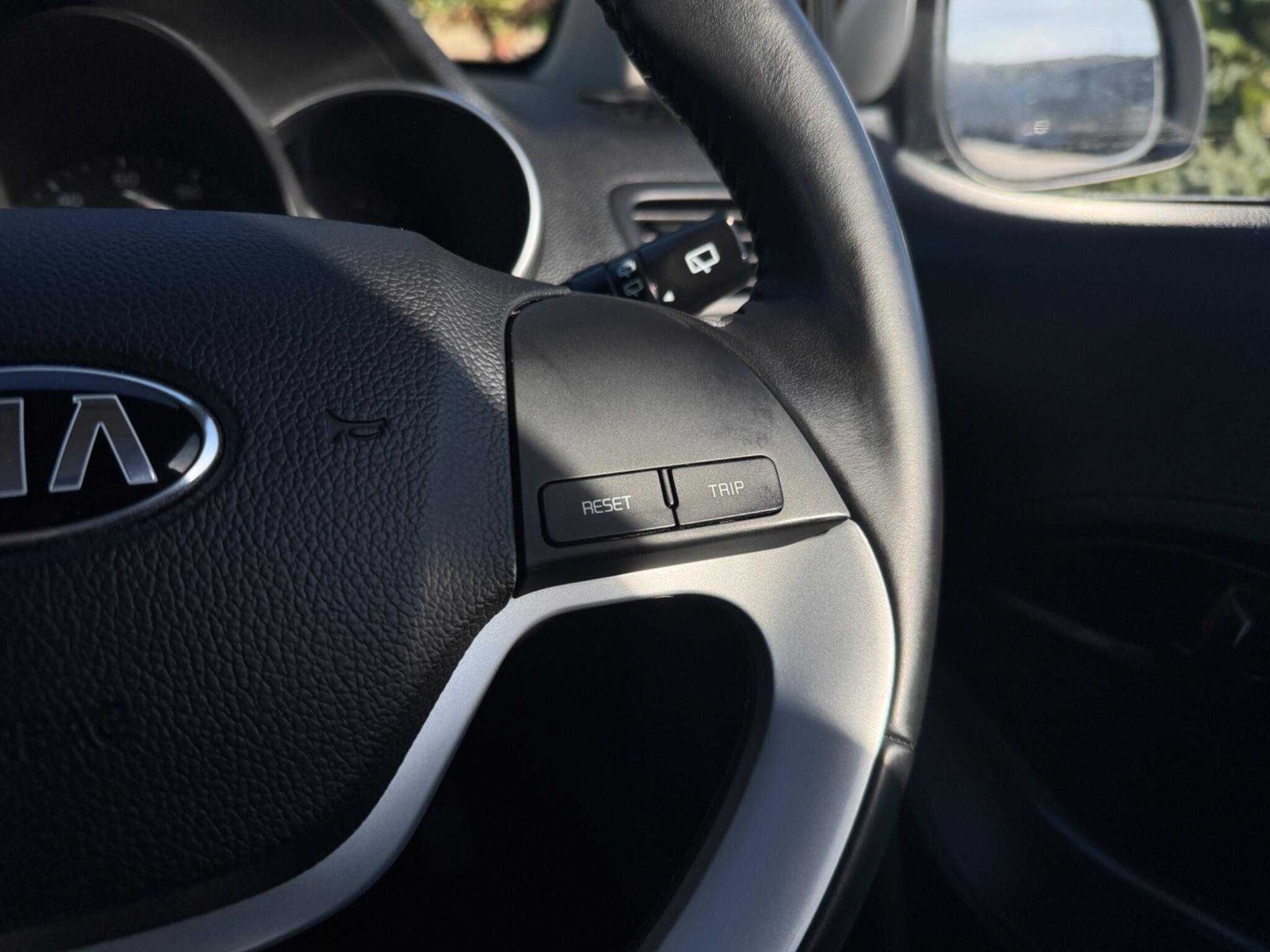 Kia Picanto view 30