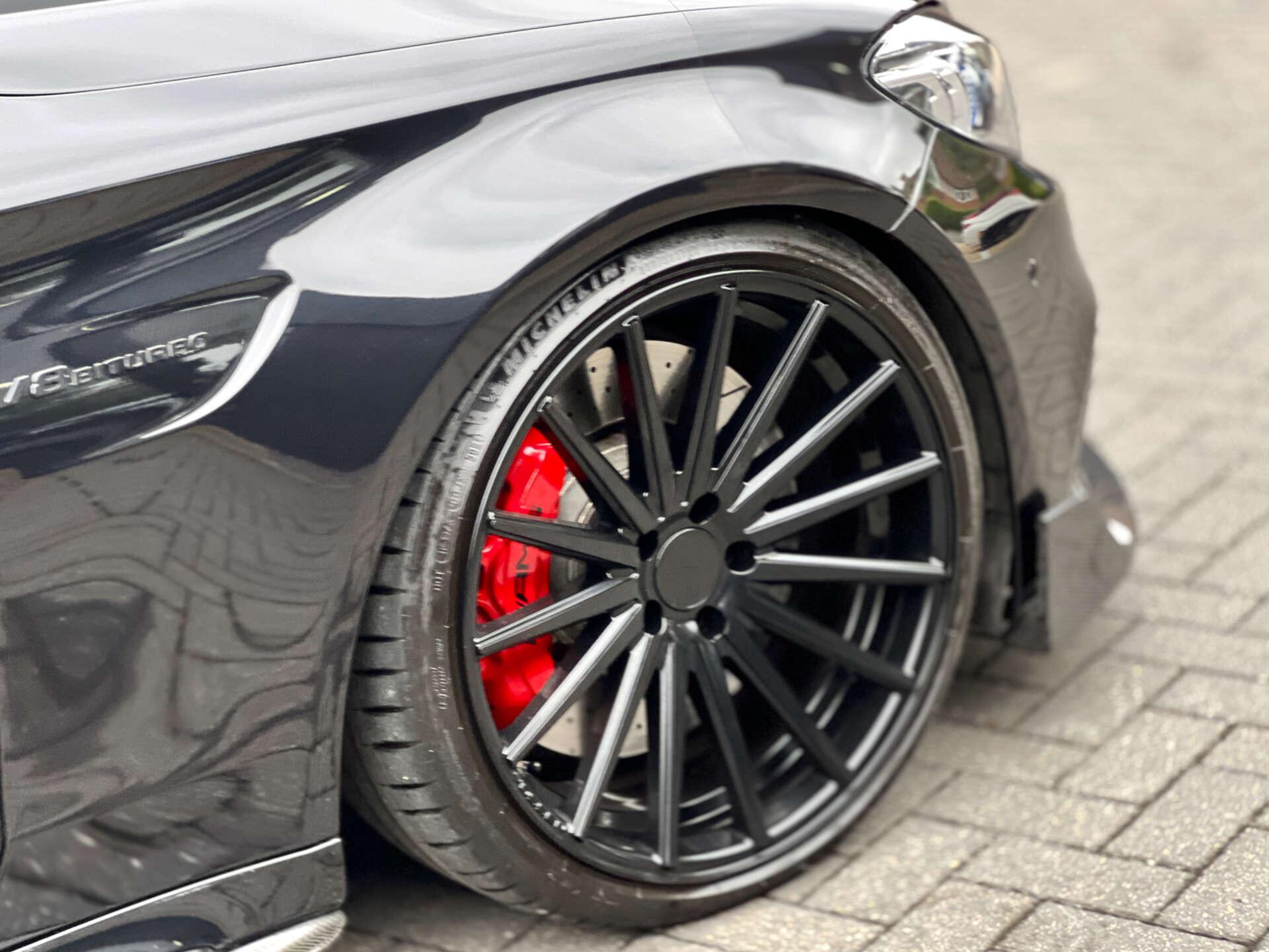 Mercedes-Benz C Class view 11