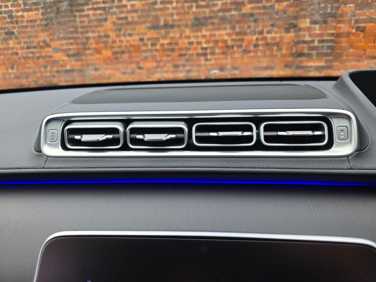 Mercedes-Benz S-Class view 50