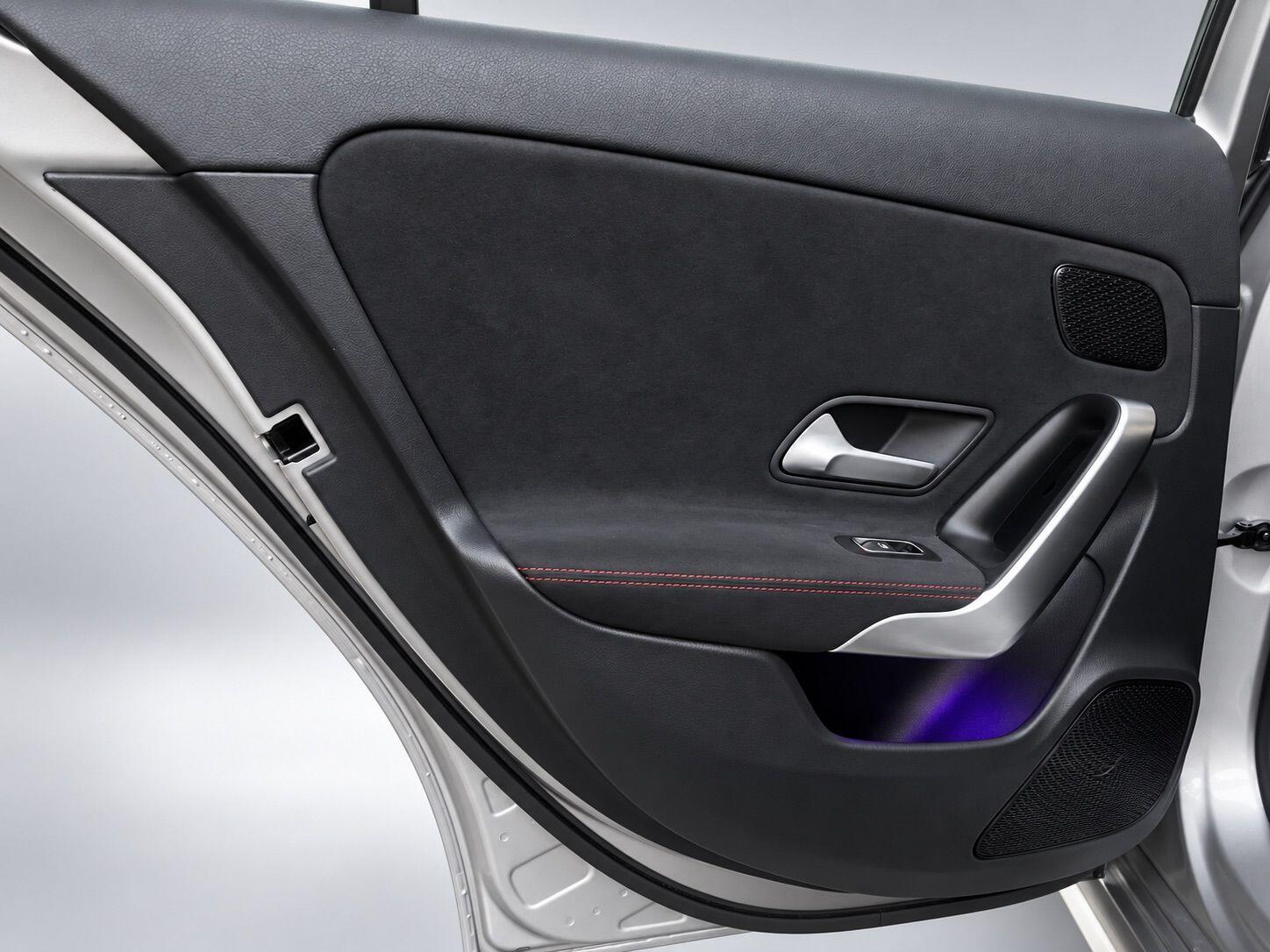 Mercedes-Benz A-Class view 32