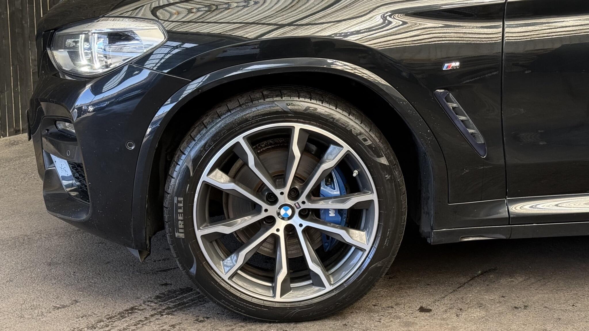 BMW X3 view 22