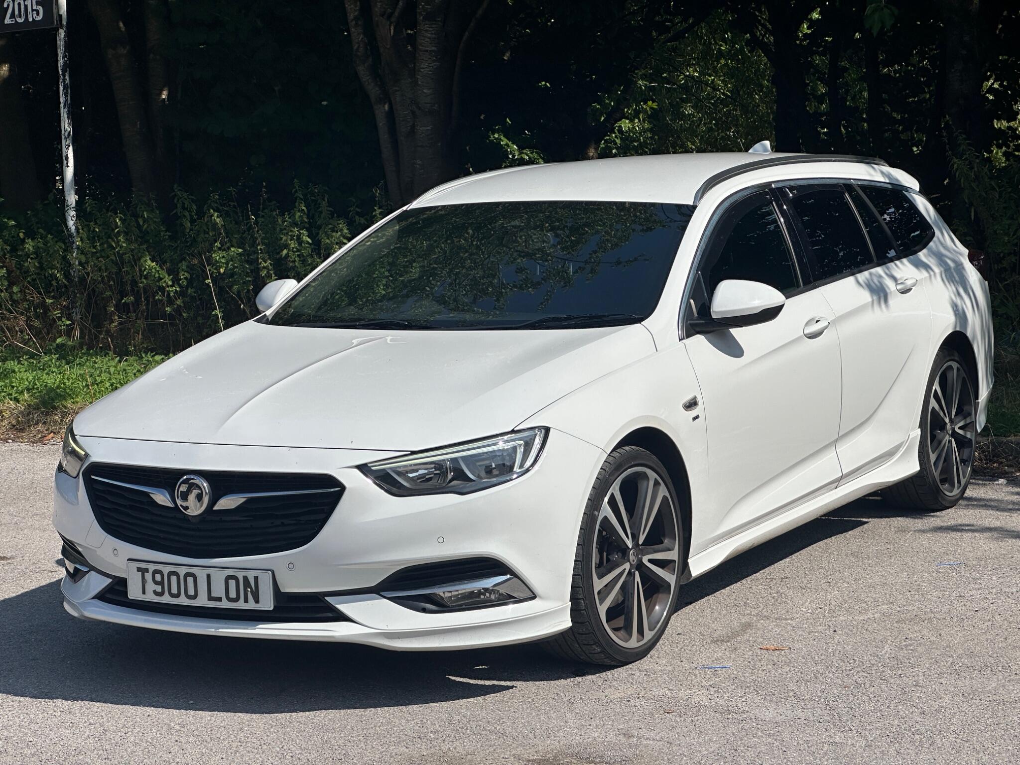 Vauxhall Insignia view 4