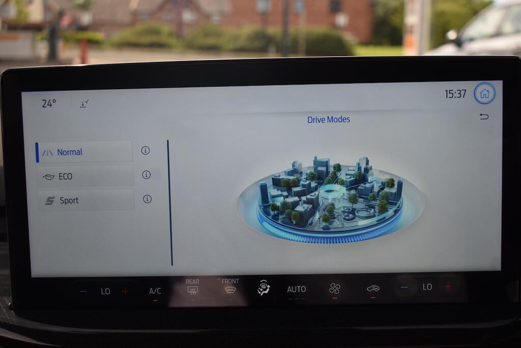 Ford Focus view 59