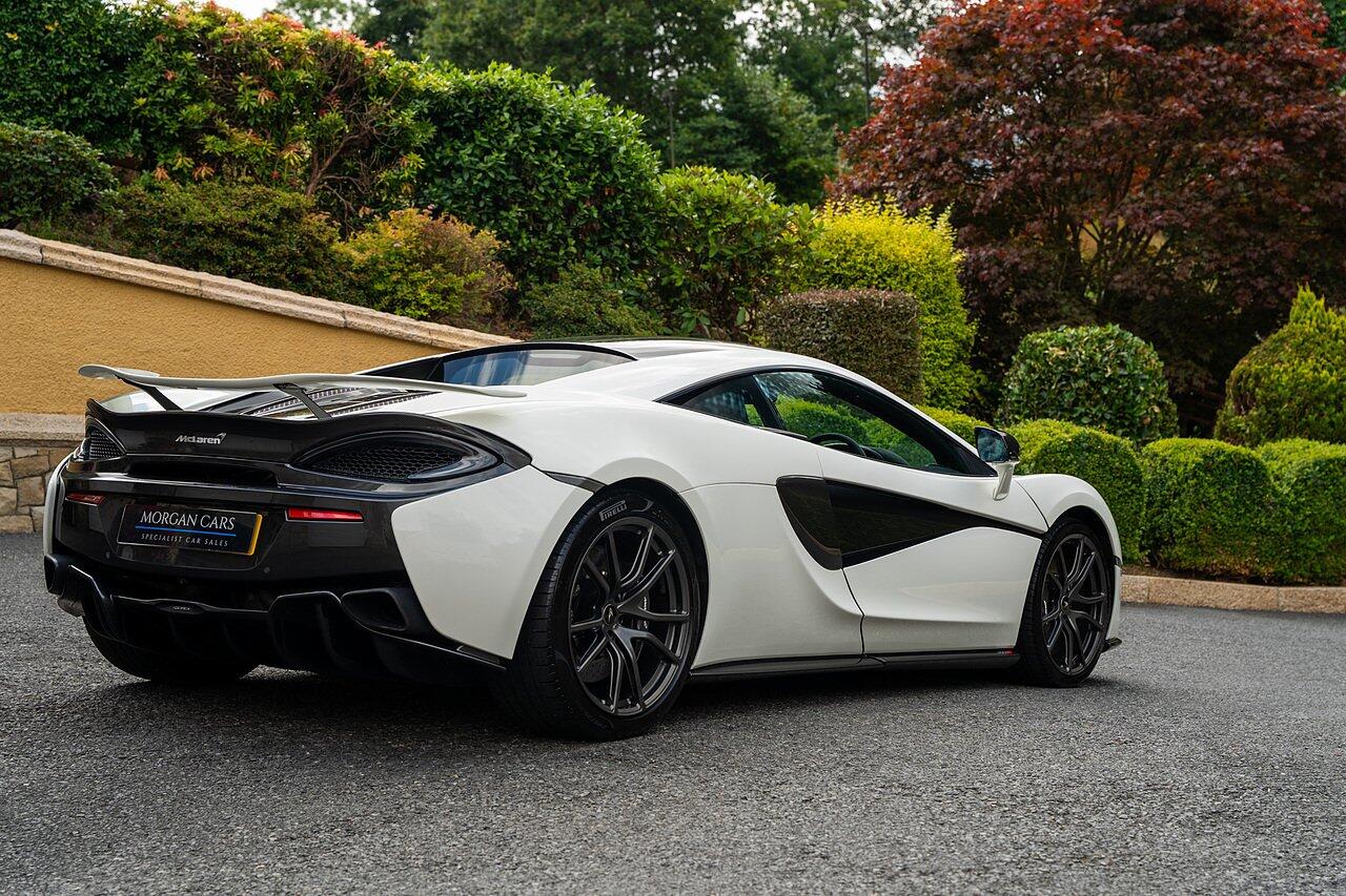 McLaren 570S view 102