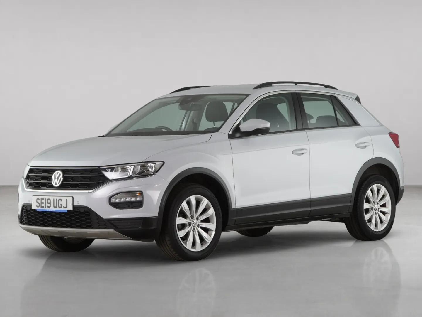 Volkswagen T-Roc view 2