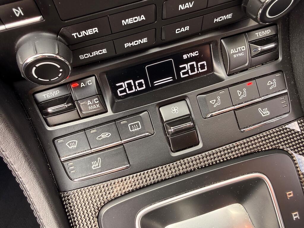 Porsche Cayman view 55