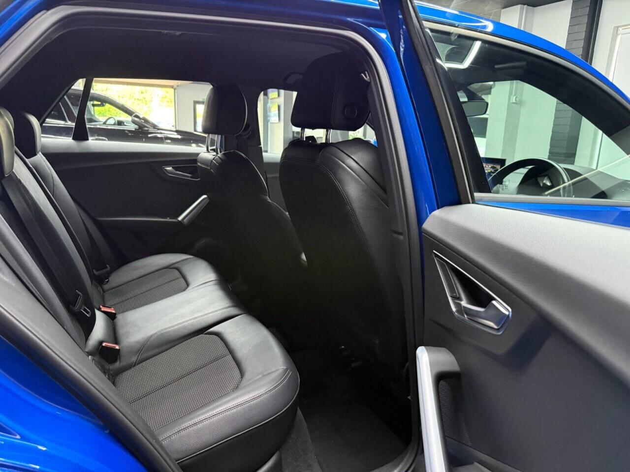 Audi Q2 view 41