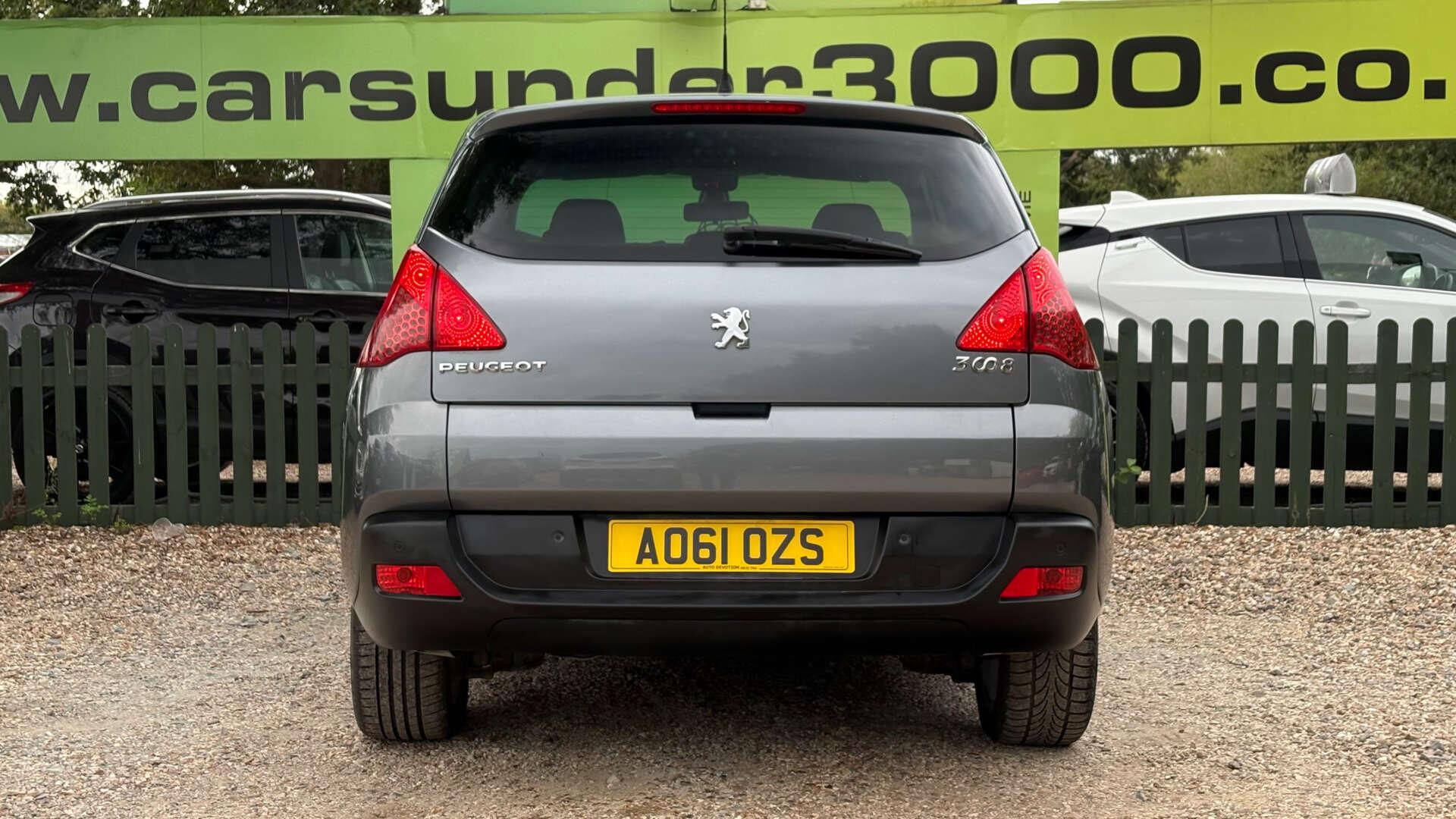 Peugeot 3008 view 8